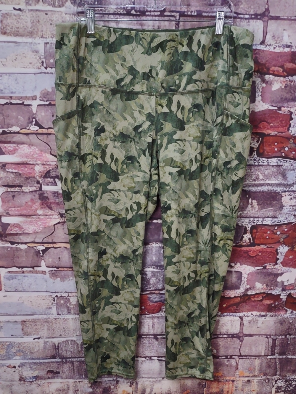 Chico's Zenergy High-Waist Leggings with Side Pockets